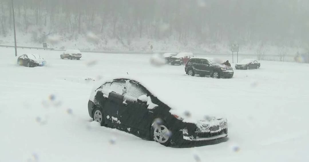 พายุหิมะถล่มลูกที่ 4 ไฟฟ้าดับ – ยกเลิกเที่ยวบินในสหรัฐฯ