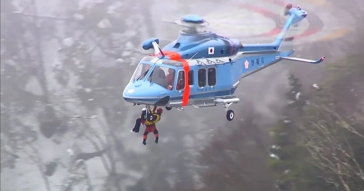 ช่วย 13 นทท.ติดค้างบน ‘ภูเขาญี่ปุ่น’ หลังหิมะตกนอกฤดู