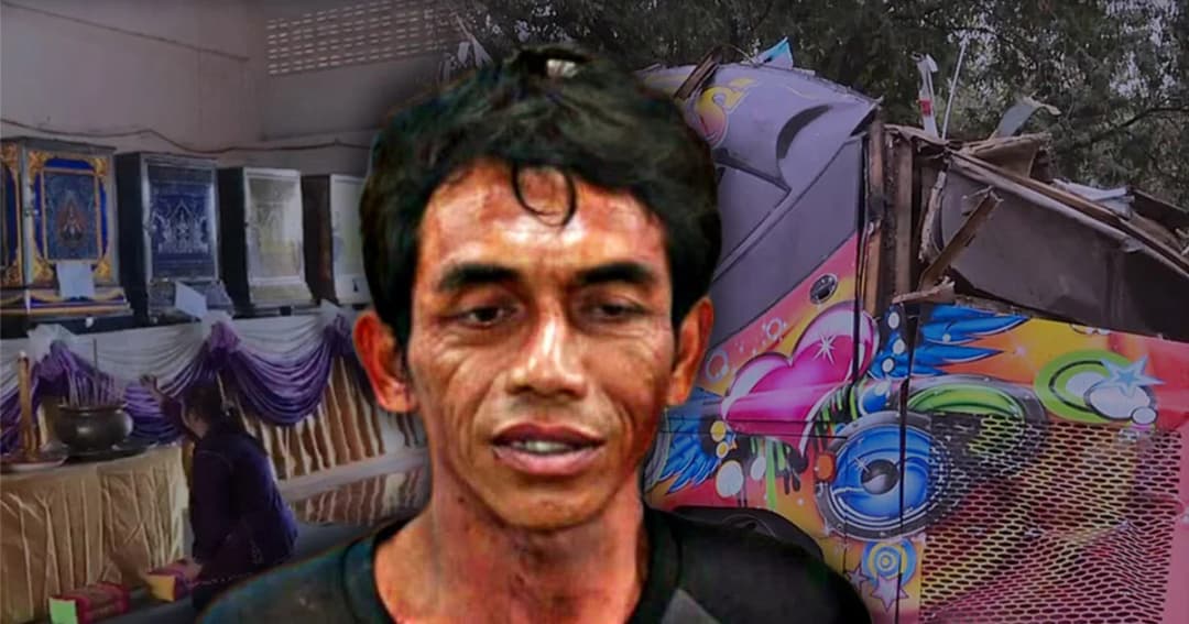 แจ้ง 4 ข้อหา คนขับทัวร์มรณะ 18 ศพ ! บรรยากาศงานศพ สุดเศร้า