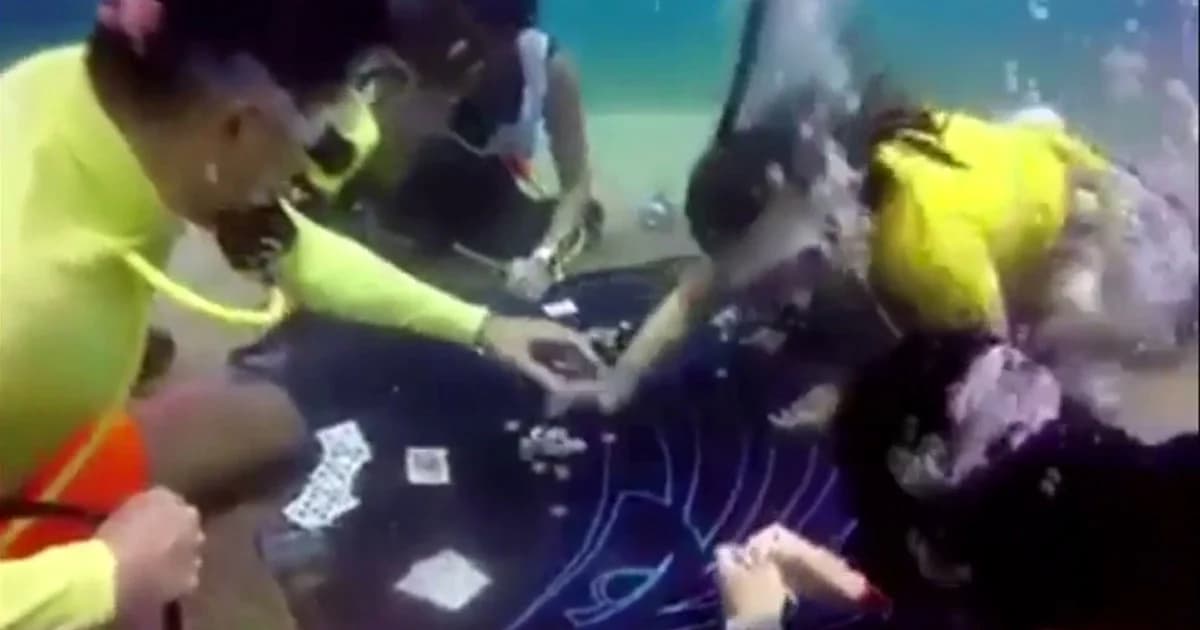 พ่อเมืองกระบี่ปฏิเสธแสดงความเห็น “คลิปล้อมวงเล่นการพนันใต้ทะเล”