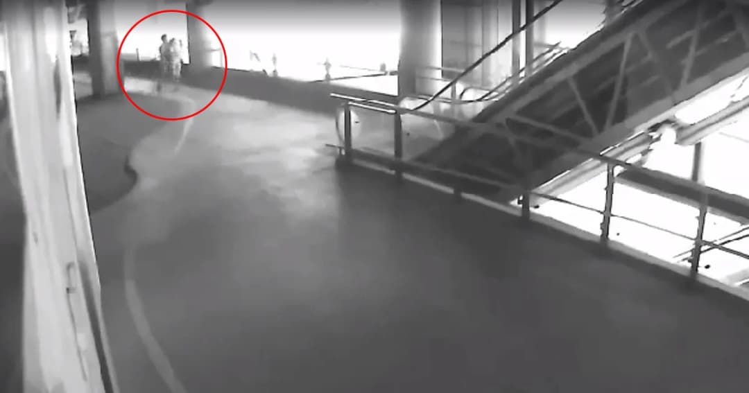 เตือนภัย ! หนุ่มช่วยตัวเอง ลวนลามสาว ในแอร์พอร์ตลิงก์