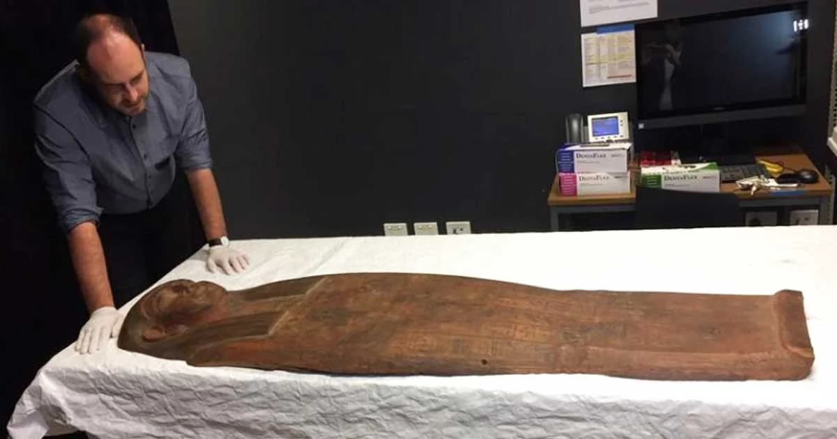 พบมัมมี่ในโลงที่ถูกคิดว่าเป็น “โลงเปล่า” มากว่า 160 ปี