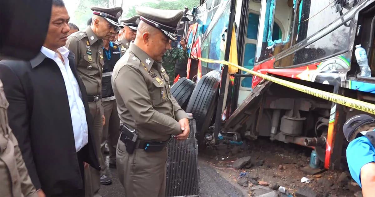 เผยหลักฐาน คนขับรถทัวร์มรณะ ปล่อยเกียร์ว่างวิ่งลงเขา ! ศรีวราห์ ตรวจที่เกิดเหตุ