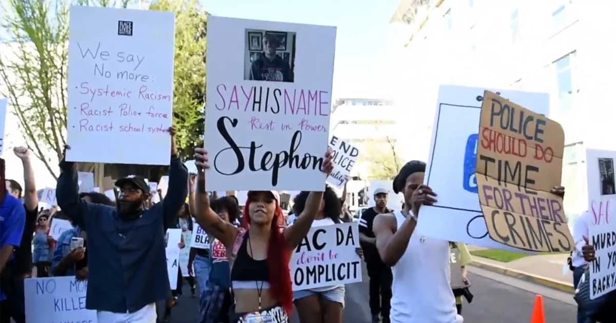 ประท้วงตำรวจในสหรัฐฯ หลังยิงชายผิวสีดับ