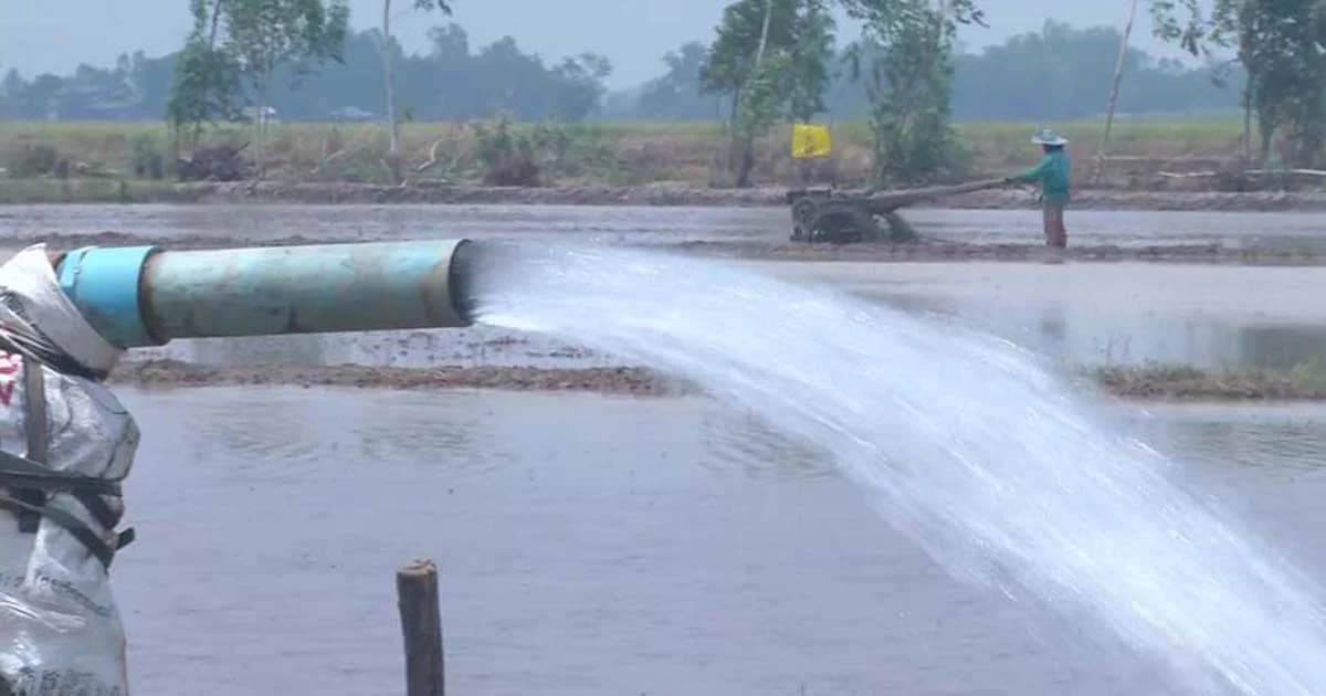 ชาวนาเสี่ยงสูบน้ำใต้ดิน ทำนาปรัง ไม่สนแล้ง