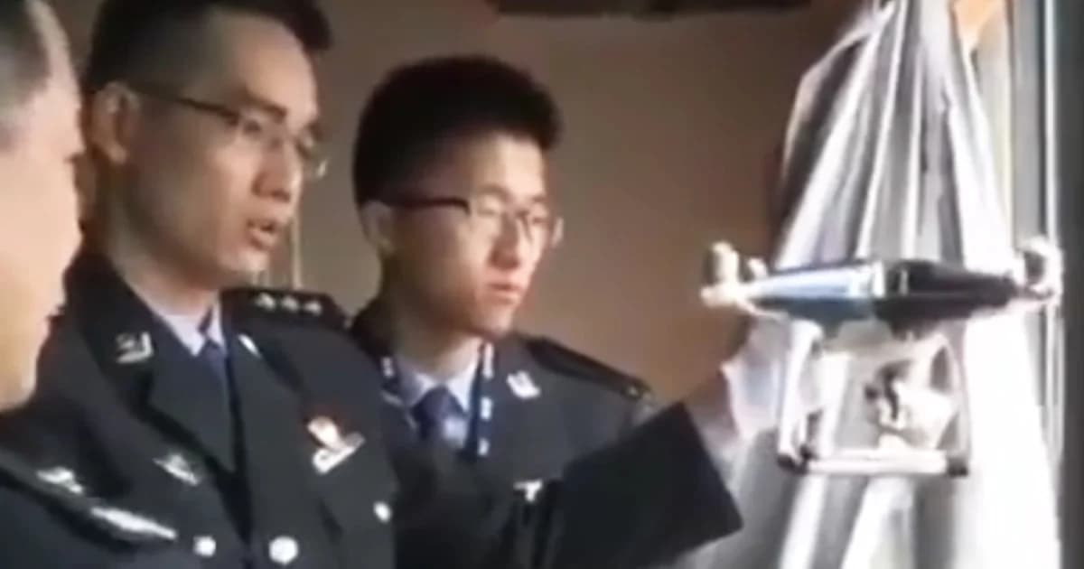 จับแก๊งใช้โดรนขนของเถื่อน มูลค่านับพันล้านบาท