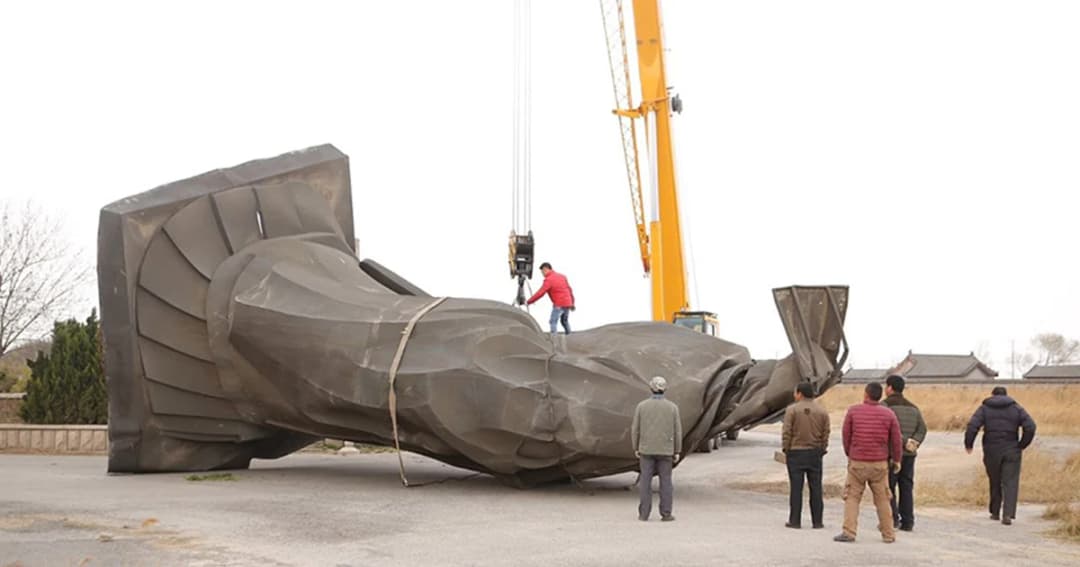 พายุพัดแรงจัด ! ทำรูปปั้น “จิ๋นซีฮ่องเต้” สูง 19 ม. ล้มหัวทิ่มพื้น