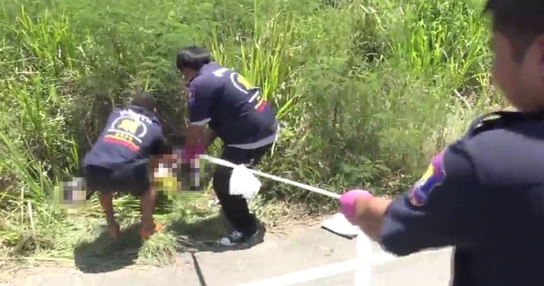 ช็อก ! ‘สามี’ หายจากบ้าน 3 วัน พบเป็นศพในร่องน้ำริมถนน