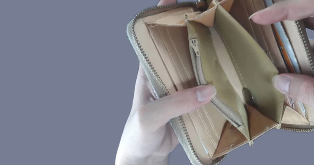 นักศึกษา โพสต์โชว์กระเป๋าเงิน หลังเข้าร้อง UN ถูก จนท.คุกคาม