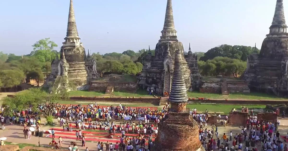 พ่อเมืองกรุงเก่านำปชช.แต่งไทยทำบุญยิ่งใหญ่ “668 ปีกรุงศรีอยุธยา”