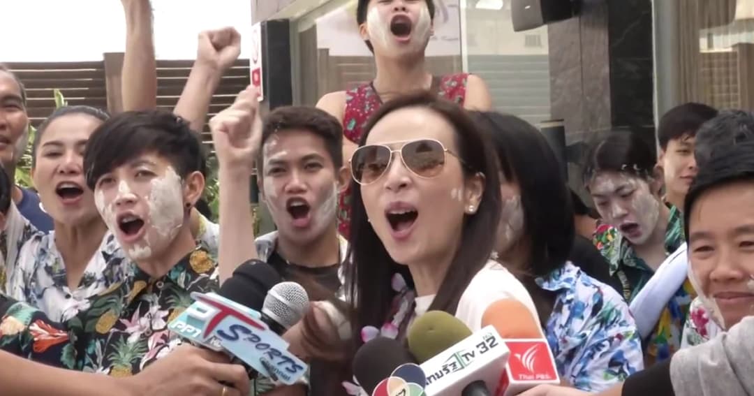 “ฟุตบอลหญิงไทย” ฉลองสงกรานต์ ได้ไป “ฟุตบอลโลก” สมัย 2