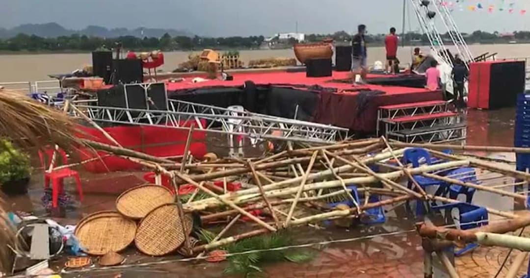 พายุฤดูร้อนมาตามนัด ถล่มหลายจังหวัดภาคอีสาน สงกรานต์นครพนมกร่อย