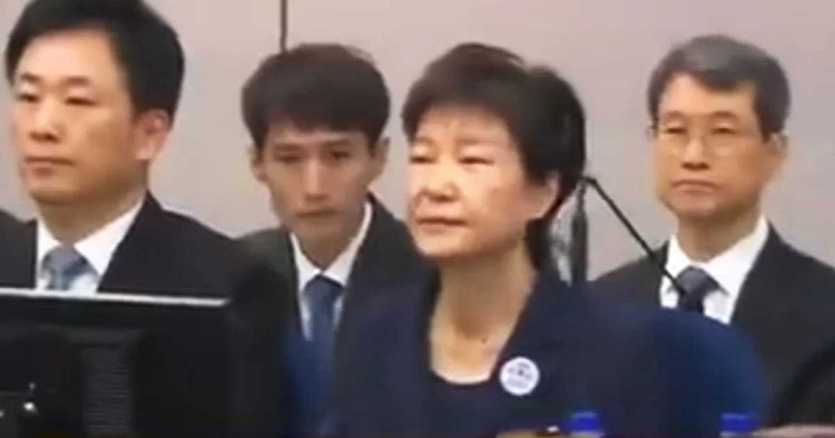 อดีต ปธน.โสมขาว ไม่อุทธรณ์โทษจำคุก 24 ปี