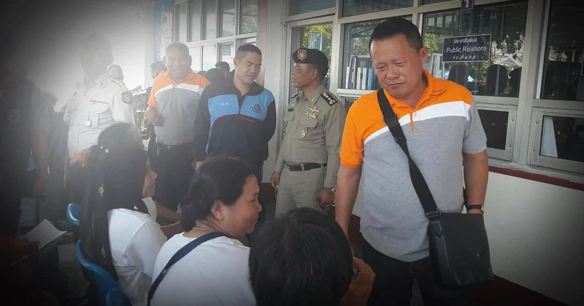 “หมอแสง” ลงใต้แจกยาต้านโรคมะเร็ง ให้ผู้ต้องขังเรือนจำนราธิวาส