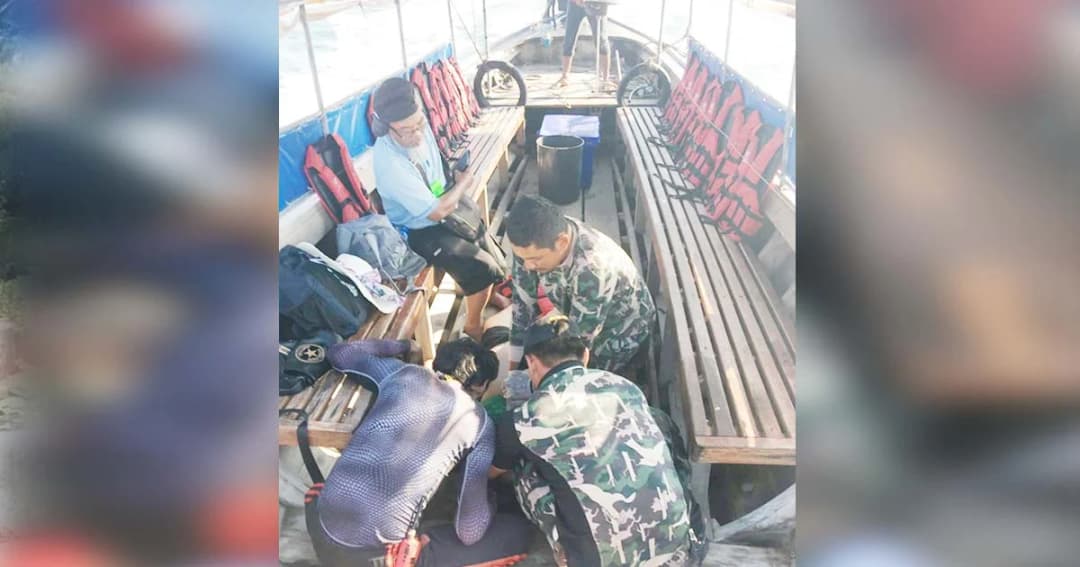 สุดยื้อ !  นทท.สวมชูชีพ เล่นน้ำในทะเล เป็นลมดับ