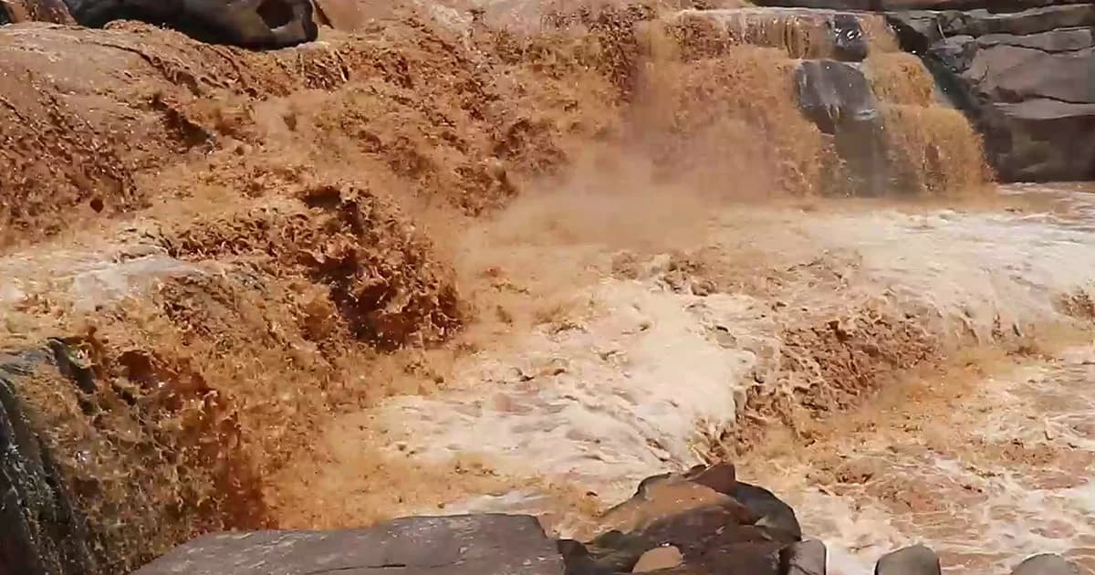 เตือนนักท่องเที่ยว เล่นน้ำตกพื้นที่อำเภอวังทองระวังน้ำไหลเชี่ยว