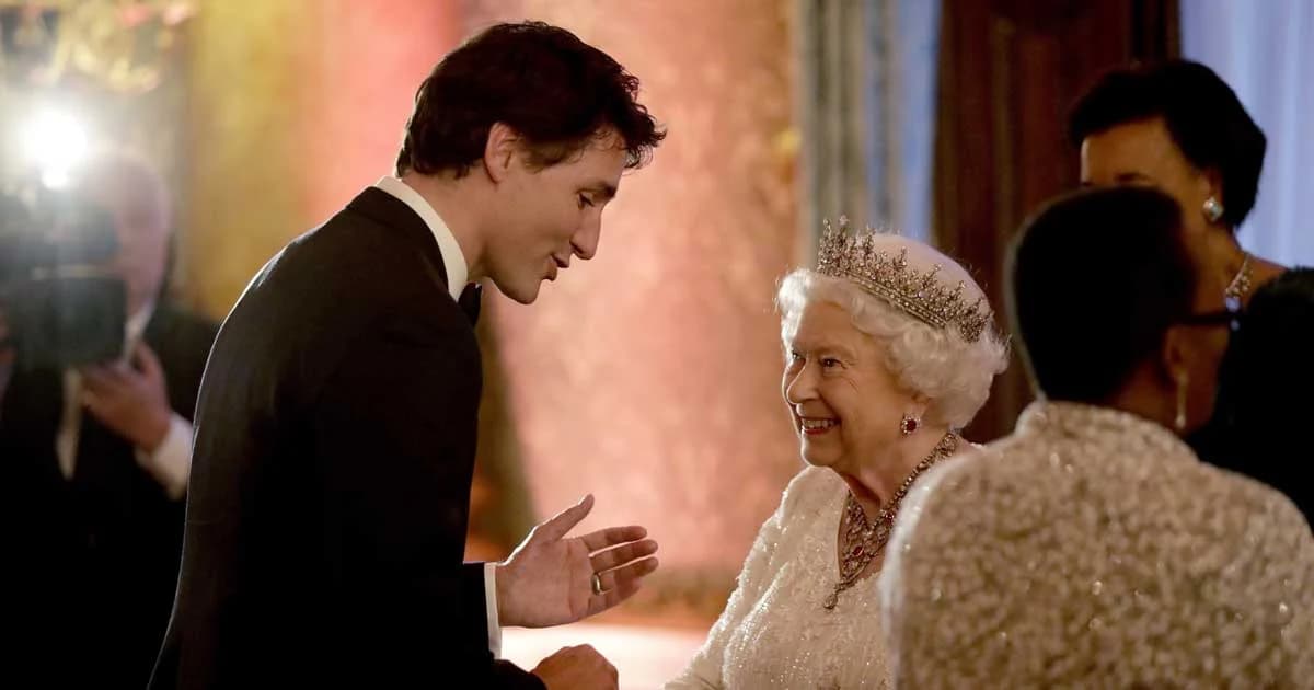 แม้แต่ควีนยังยอมแพ้ให้กับเสน่ห์ของนายกฯ แคนาดา