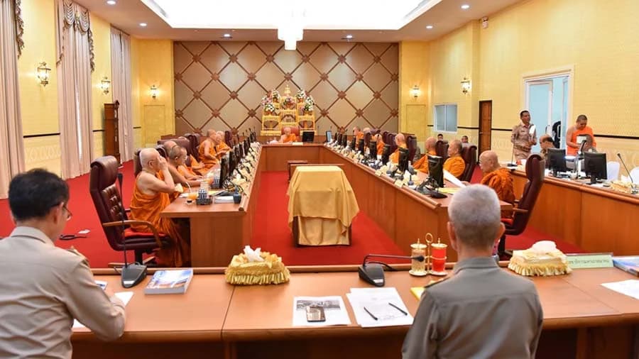 กรรมการ มส. ที่ถูกร้องทุกข์เงินทอนวัดเข้าประชุมปกติ-ผบ.ตร. ไม่หนักใจทำคดี