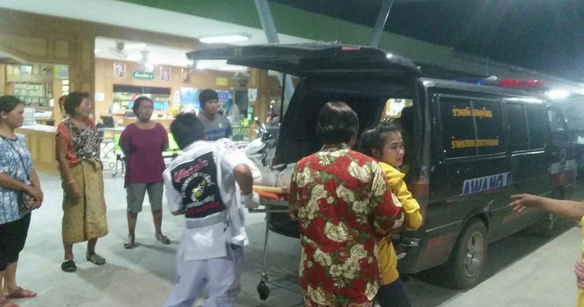 แว้นกาฬสินธุ์ เบิ้ลรถใส่กัน-แย่งจีบหญิง ก่อนชักปืนยิง ม.4 ดับ