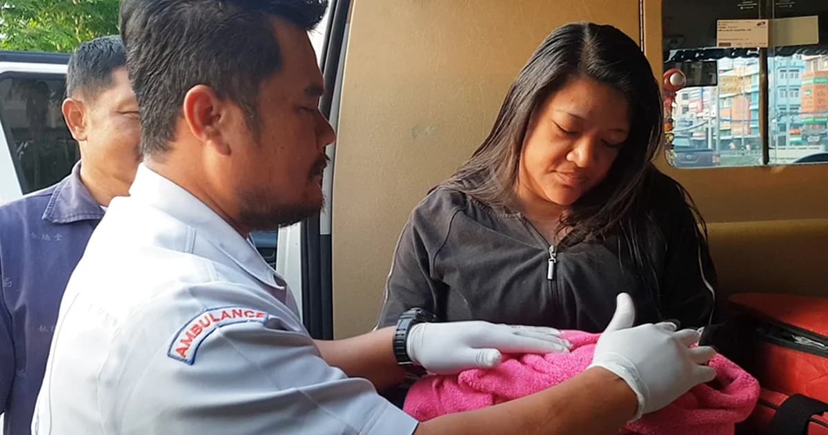 ทารกน้อยถูกทิ้งใต้สะพานลอย ตำรวจเร่งออกติดตามแม่ใจยักษ์