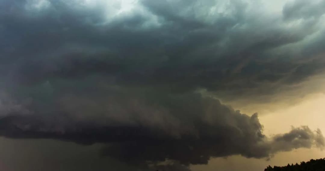 23 – 28 เม.ย. ! 66 จังหวัดเตรียมรับมือ ‘พายุฤดูร้อน’ ปภ.สั่งระวังภัย 24 ชม.