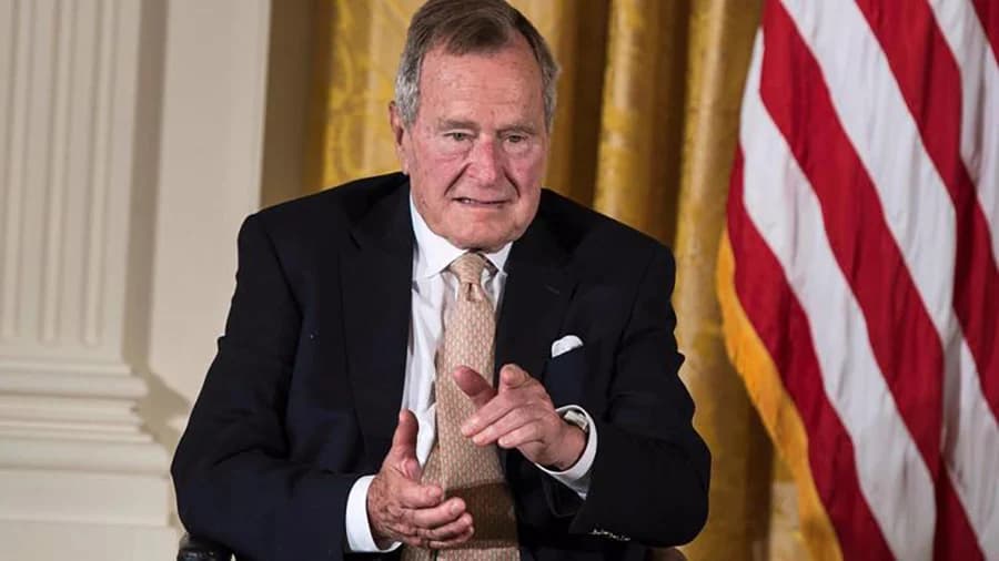 แพทย์เฝ้าดูอาการอดีตปธน. บุชอย่างใกล้ชิด หลังพบติดเชื้อในกระแสเลือด