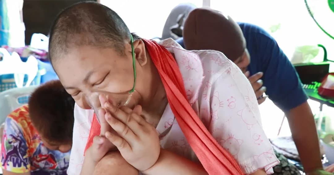 ธารน้ำใจ หลั่งไหลช่วยน้องเก๋ ผู้ป่วยมะเร็งต่อมน้ำเหลือง ลูกชายใฝ่ฝัน โตขึ้นจะเป็นหมอ