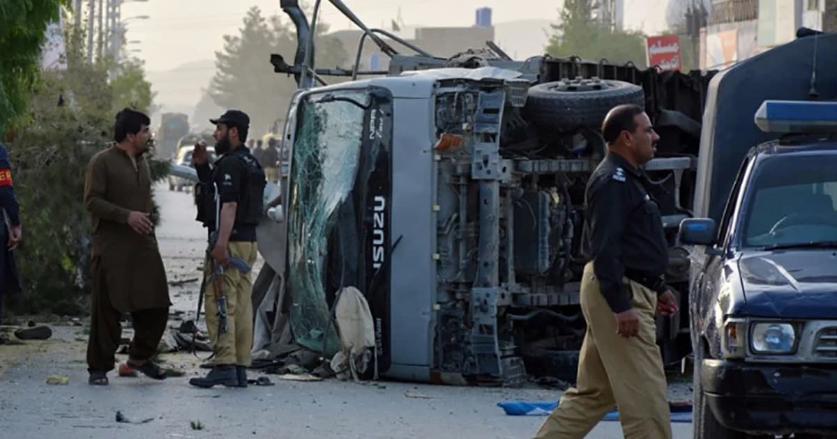 ระเบิดฆ่าตัวตายโจมตี จนท. ในปากีสถาน ตำรวจดับ 6