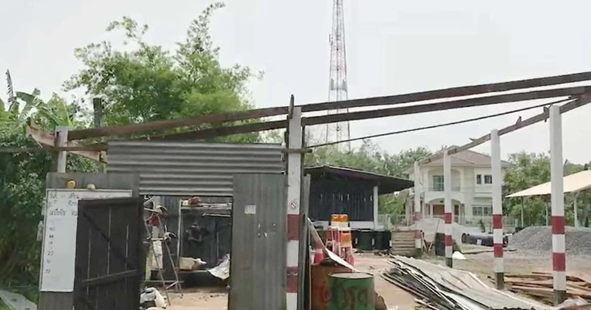 พายุหอบลูกเห็บถล่มบึงกาฬ ทำบ้านพัง เร่งซ่อมรอรับระลอกใหม่อีก