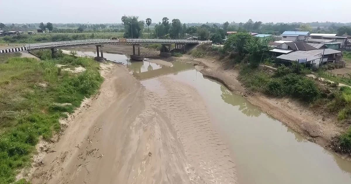 พิจิตรส่อแล้งหนัก ! แม่น้ำยมแห้งขอด จนเห็นสันทราย