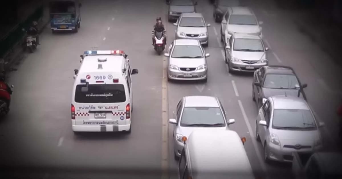 สนช.รับลูกเพจดัง จ่อชงสตช.เพิ่มโทษหนัก “ไม่หลบรถพยาบาลฉุุกเฉิน”