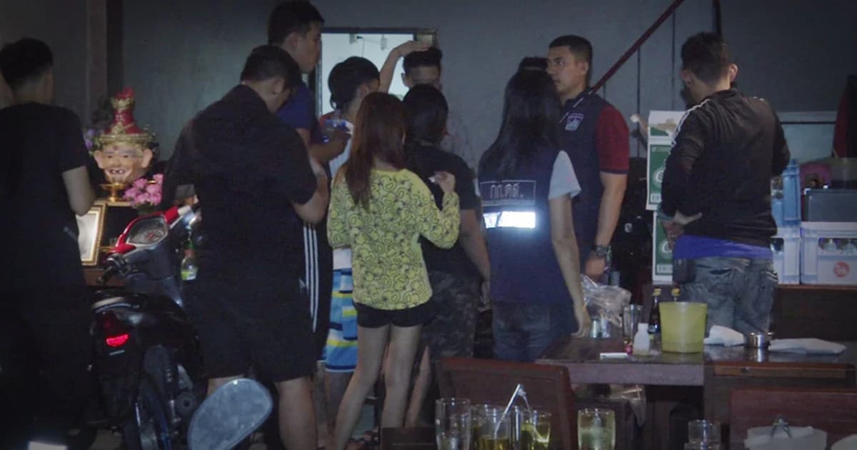 บุกค้นสถานบริการย่านจรัญฯ ลอบค้าประเวณีเด็กชายอายุต่ำกว่า 18 ปี