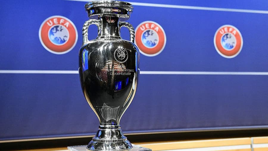 เยอรมันและตุรกี เสนอตัวเป็นเจ้าภาพฟุตบอลยูโร 2024