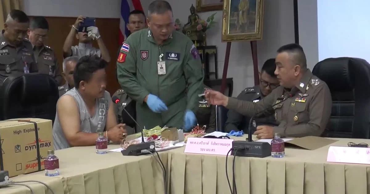 รอง ผบ.ตร.เข้าตรวจ รง.ผลิตระเบิด หลังจับ 3 พนง.ลักลอบขน