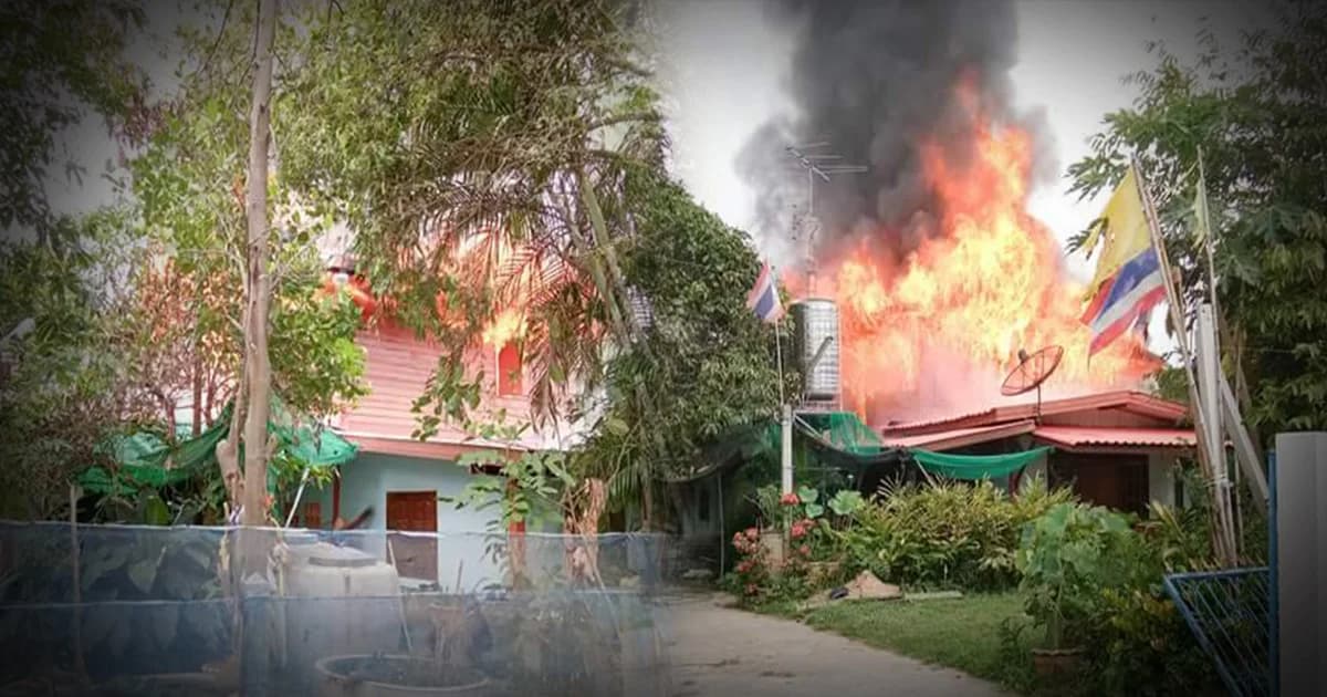 วอดทั้งหลัง ! เพลิงพิโรธเผาบ้าน 2 ชั้น เสียหายกว่า 1 ล้าน