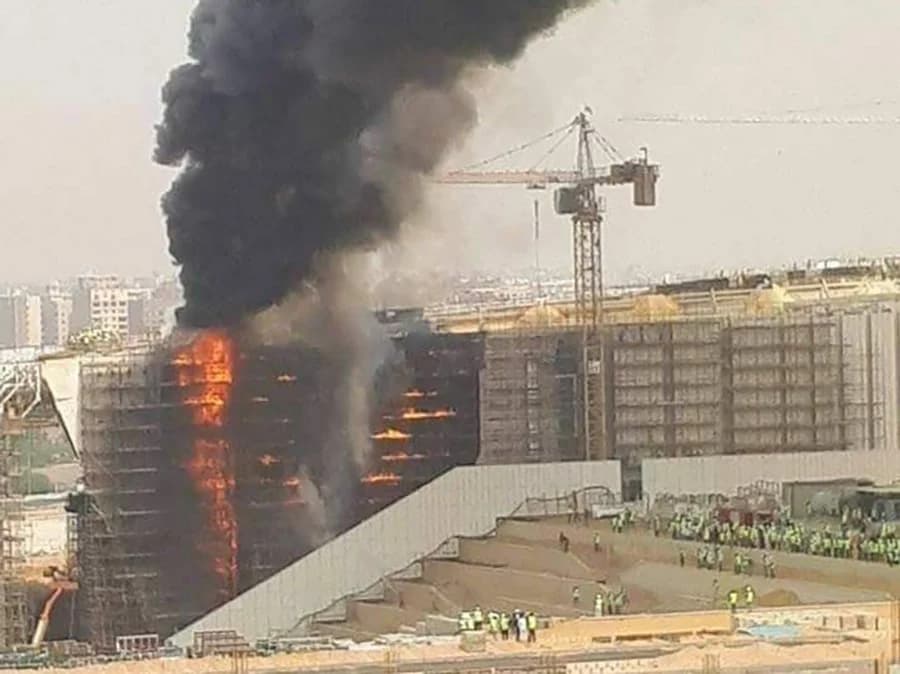 พิพิธภัณฑ์อียิปต์เกิดไฟไหม้ใหญ่ โชคดีสมบัติล้ำค่าไม่เสียหาย