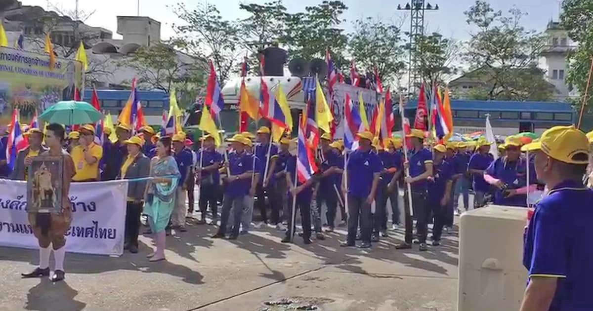 “แรงงาน” รวมพลังเคลื่อนขบวนยื่นข้อเสนอ 10 ข้อ