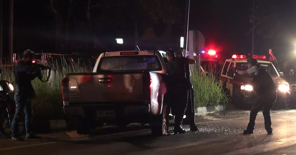 ตร.นครศรีฯ ไล่ล่าข้าม 2 อำเภอ วิสามัญหนุ่มใหญ่คารถหลังคลั่งขู่ยิงเมีย