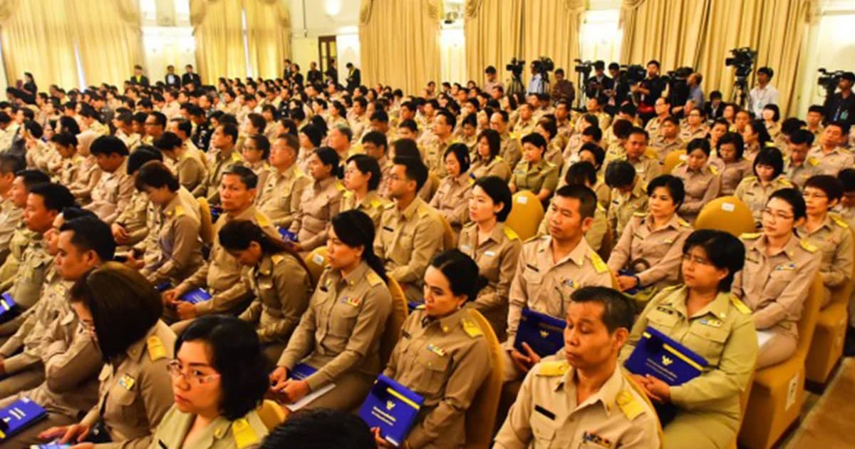 เตรียมหักเงินข้าราชการ-ลูกจ้างจ่ายหนี้ กยศ.เดือน ต.ค.61