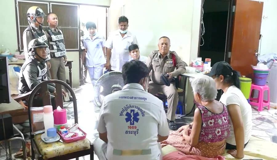 ยายวัย 83 ใช้สายยางรัดคอ หวังฆ่าตัวตาย