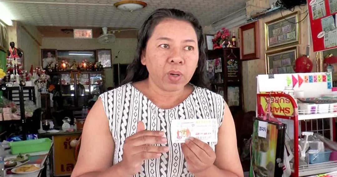 แผงหวยหวั่นกองสลากฯ รวมชุด ทำยอดตก