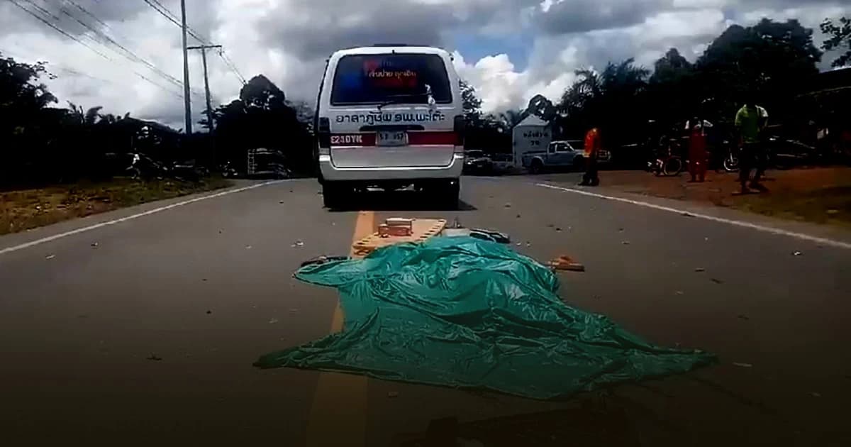 กระบะแต่งซิ่ง ชนเด็กหญิงวัย 14 ดับคาถนน ก่อนทิ้งรถเตลิดหนี