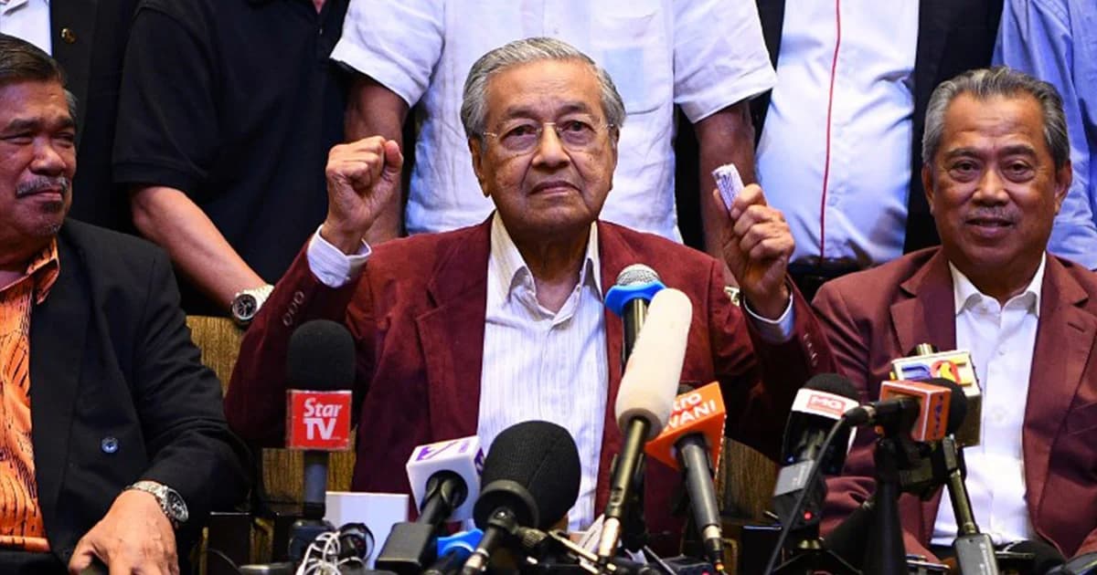 โฆษกสำนักพระราชวังมาเลเซีย เผย มหาเธร์ ยังไม่สาบานตนรับตำแหน่งในวันนี้