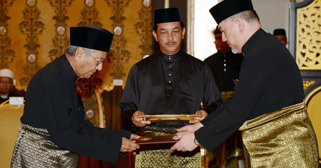 ‘มหาเธร์’ เข้าพิธีสาบานตน รับตำแหน่งนายกฯ มาเลเซียแล้ว