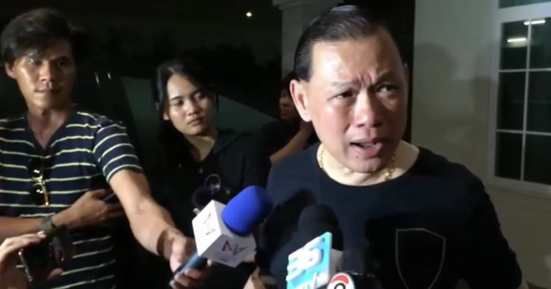 “สันธนะ”เปิดบ้านพ่อ ให้สัมภาษณ์กลางดึก ยืนยันมอบตัวเช้าวันนี้