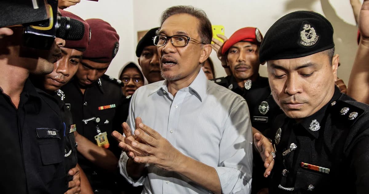 ปล่อยตัว ‘อันวาร์ อิบราฮิม’ อังคารนี้ คืนวงการการเมืองมาเลเซีย