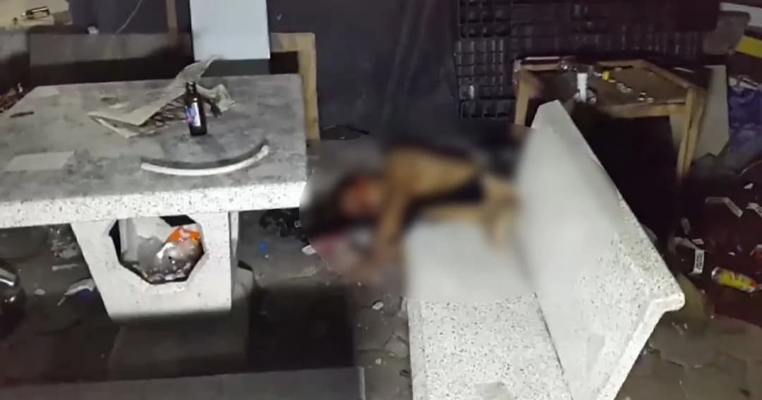 หนุ่มเมาออกมาฉี่ริมระเบียง พลาดตกตึก หัวกระแทกพื้นดับ