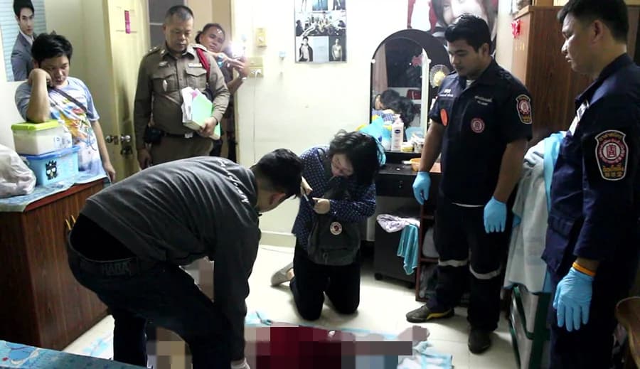 สาวโรงงานปทุมฯ ช็อก กลับบ้านเจอแฟนหนุ่มผูกคอดับ