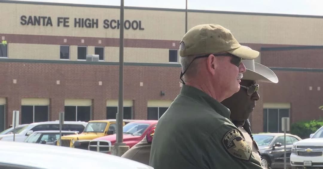 แม่เหยื่อ เผย ‘มือกราดยิง’รร.ในรัฐเท็กซัส ถูกต่อว่า หลังตามจีบแบบก้าวร้าว