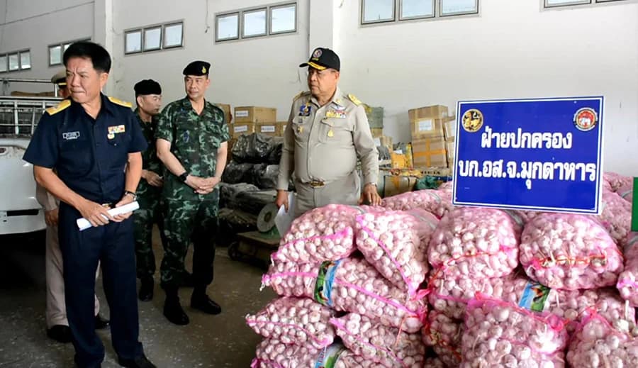เจ้าหน้าที่สนธิกำลัง สกัดจับยึดกระเทียมเถื่อนกว่า 8 กิโลกรัม